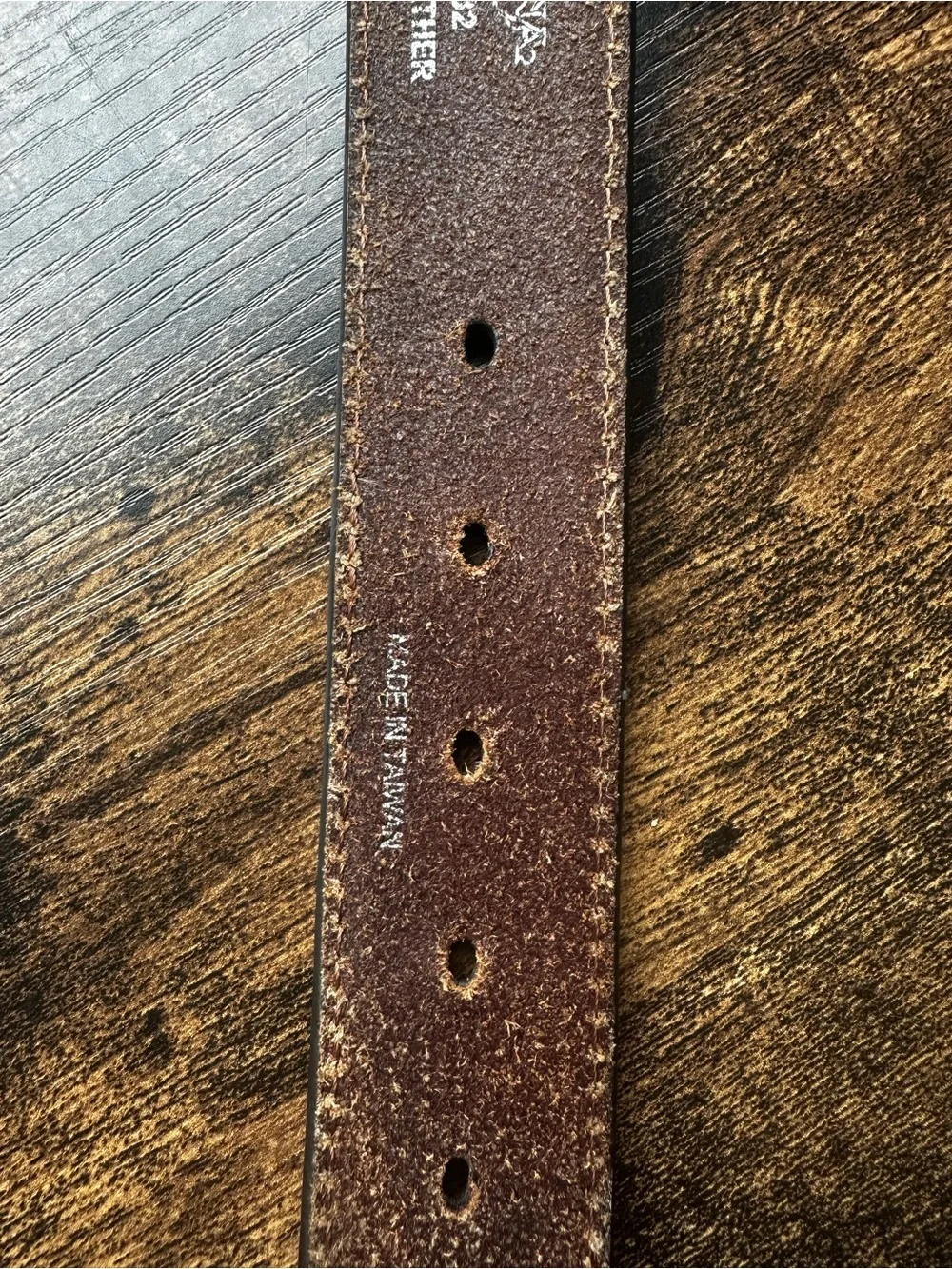 NOCONA Belt Co. Genuine Leather Western Belt Engraved Silver Buckle (32)